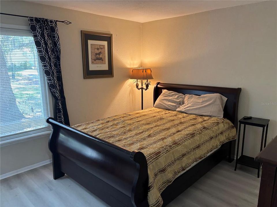 For Sale: $259,000 (2 beds, 2 baths, 1050 Square Feet)