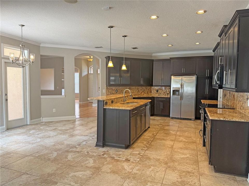 For Sale: $494,900 (3 beds, 2 baths, 2259 Square Feet)