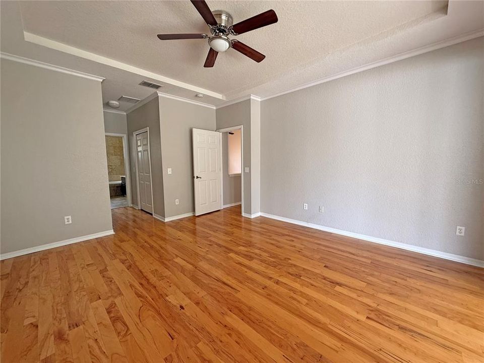 For Sale: $494,900 (3 beds, 2 baths, 2259 Square Feet)