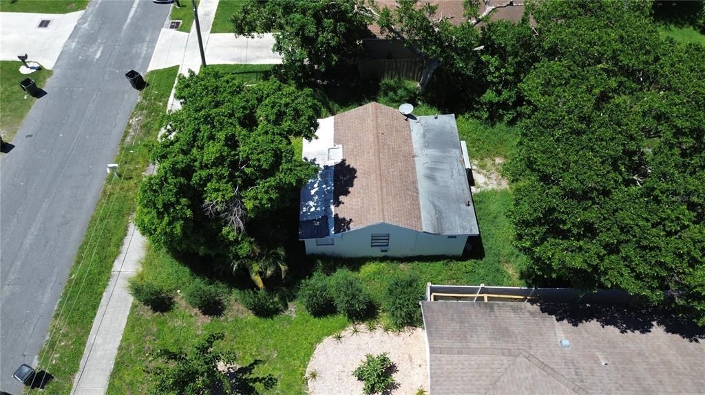 For Sale: $324,999 (1 beds, 1 baths, 624 Square Feet)