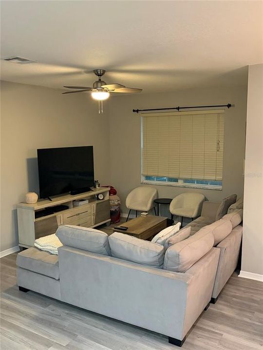 For Rent: $2,700 (3 beds, 2 baths, 2008 Square Feet)