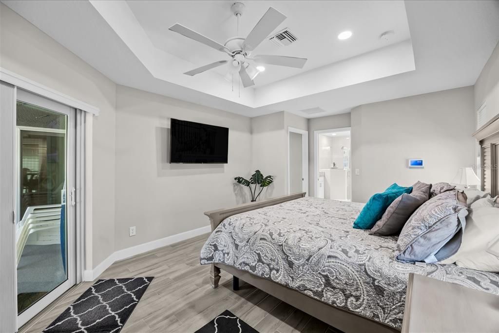 En Venta: $639,900 (4 camas, 2 baños, 1705 Pies cuadrados)
