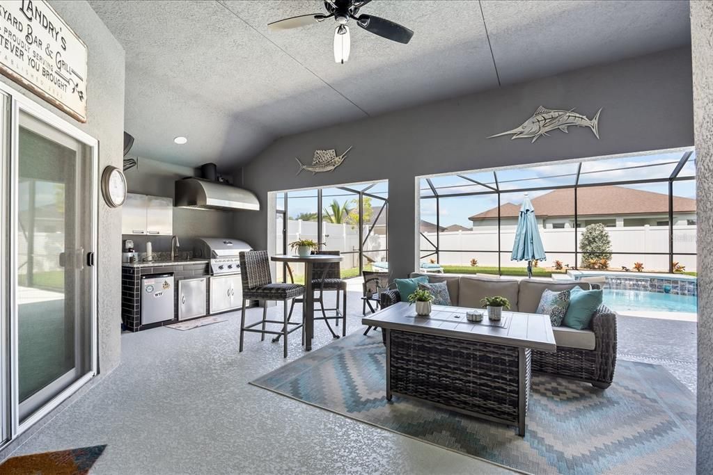 En Venta: $639,900 (4 camas, 2 baños, 1705 Pies cuadrados)