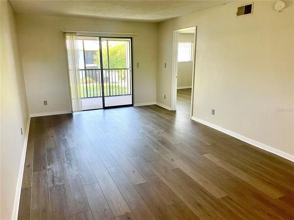 For Rent: $1,650 (2 beds, 2 baths, 948 Square Feet)