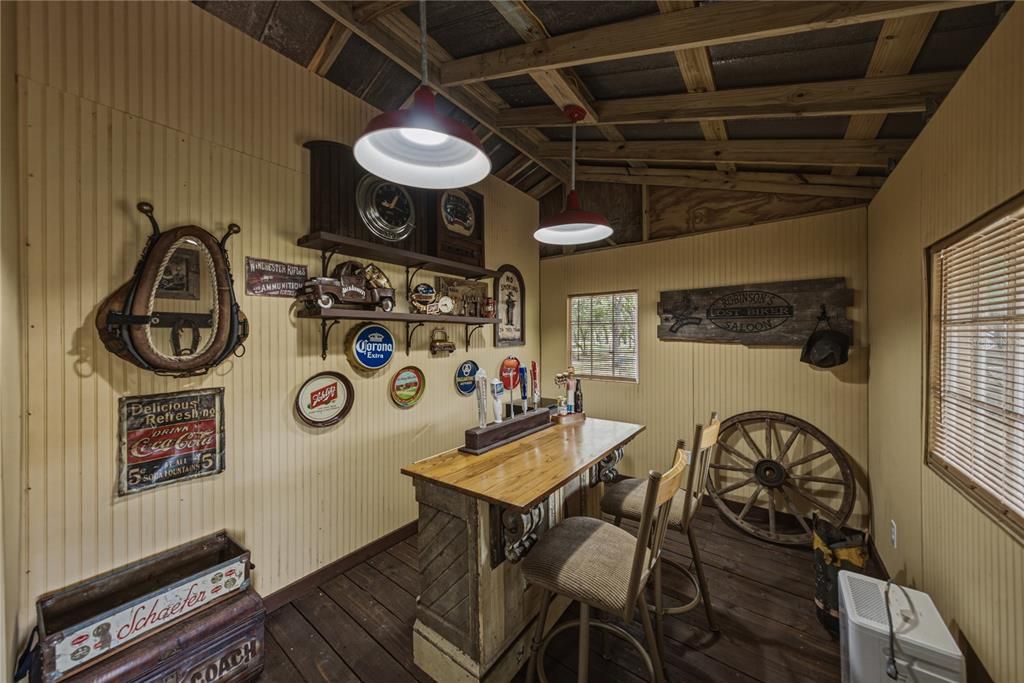 На продажу: $899,900 (2 спален, 2 ванн, 1920 Квадратных фут)