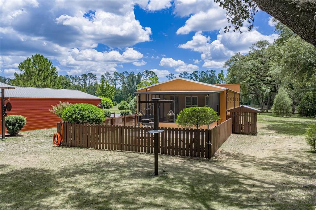 На продажу: $899,900 (2 спален, 2 ванн, 1920 Квадратных фут)