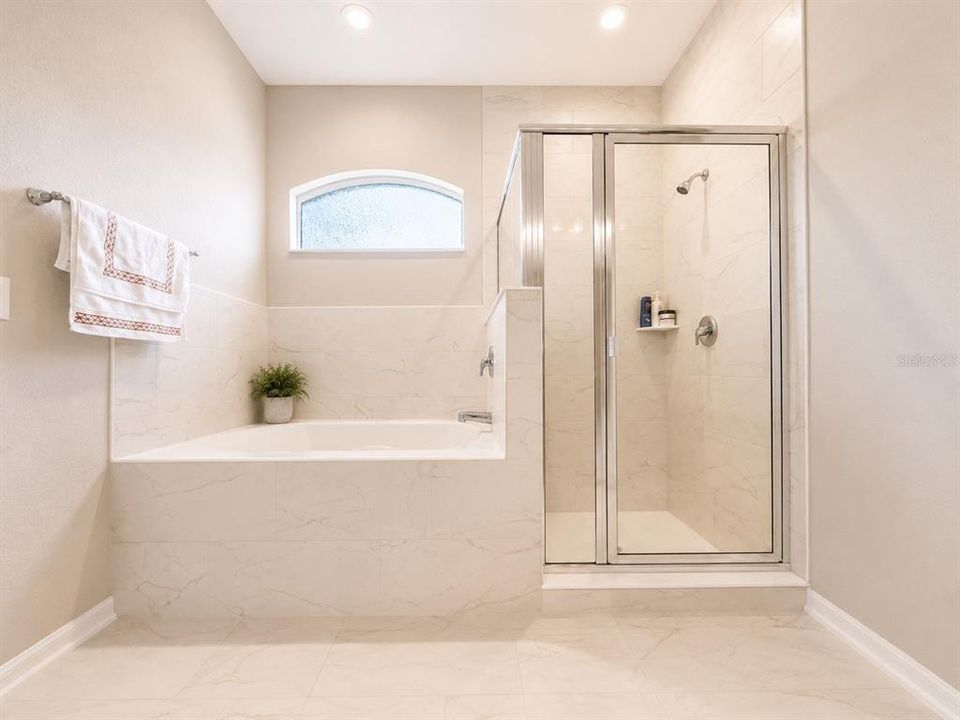 For Sale: $470,000 (4 beds, 3 baths, 2339 Square Feet)