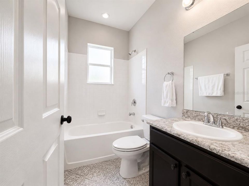 For Sale: $470,000 (4 beds, 3 baths, 2339 Square Feet)
