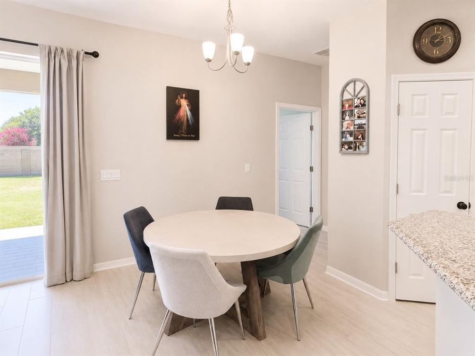 For Sale: $470,000 (4 beds, 3 baths, 2339 Square Feet)
