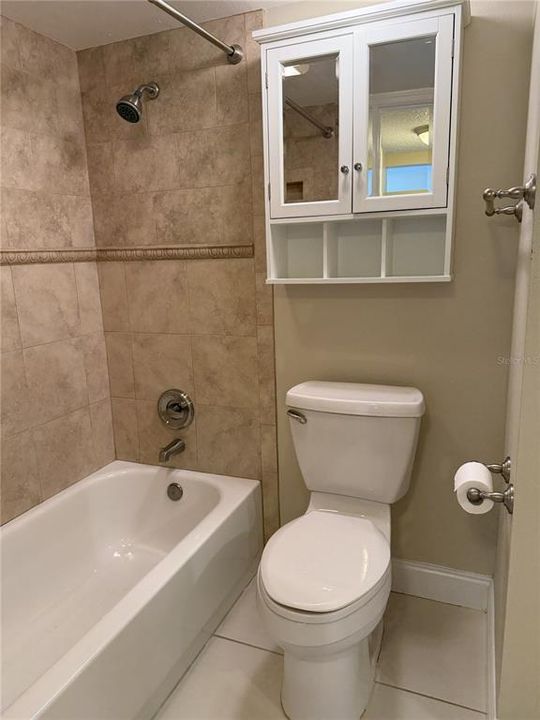 В аренду: $1,900 (2 спален, 2 ванн, 1115 Квадратных фут)