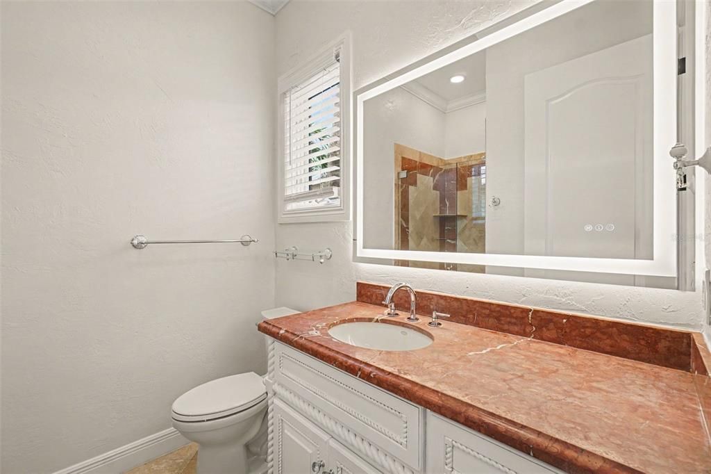 En Venta: $3,279,000 (6 camas, 6 baños, 3555 Pies cuadrados)