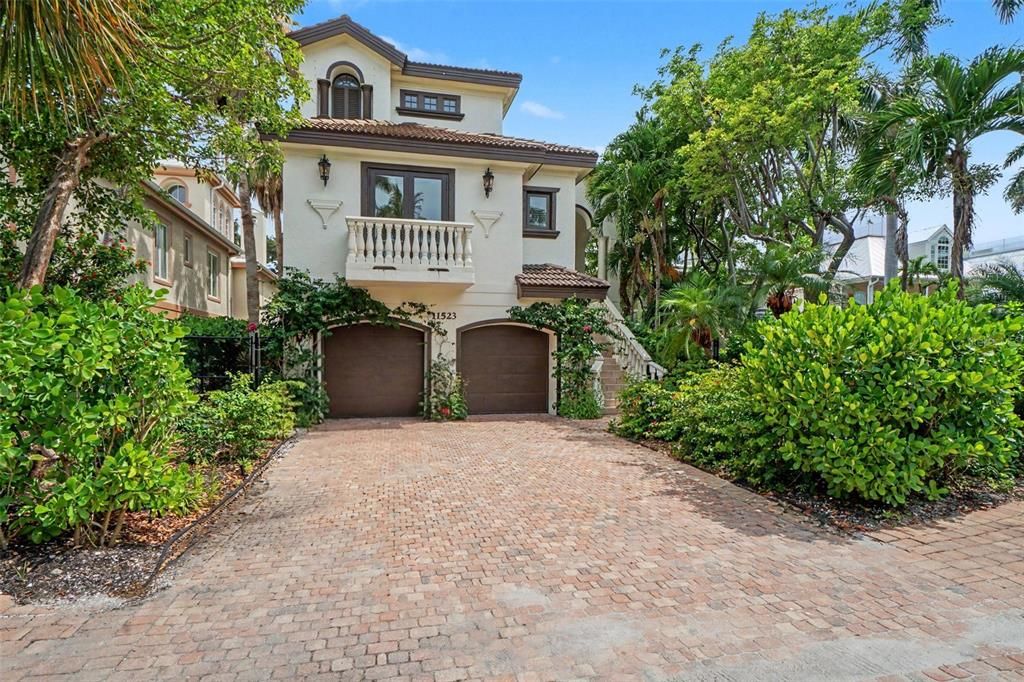 En Venta: $3,279,000 (6 camas, 6 baños, 3555 Pies cuadrados)