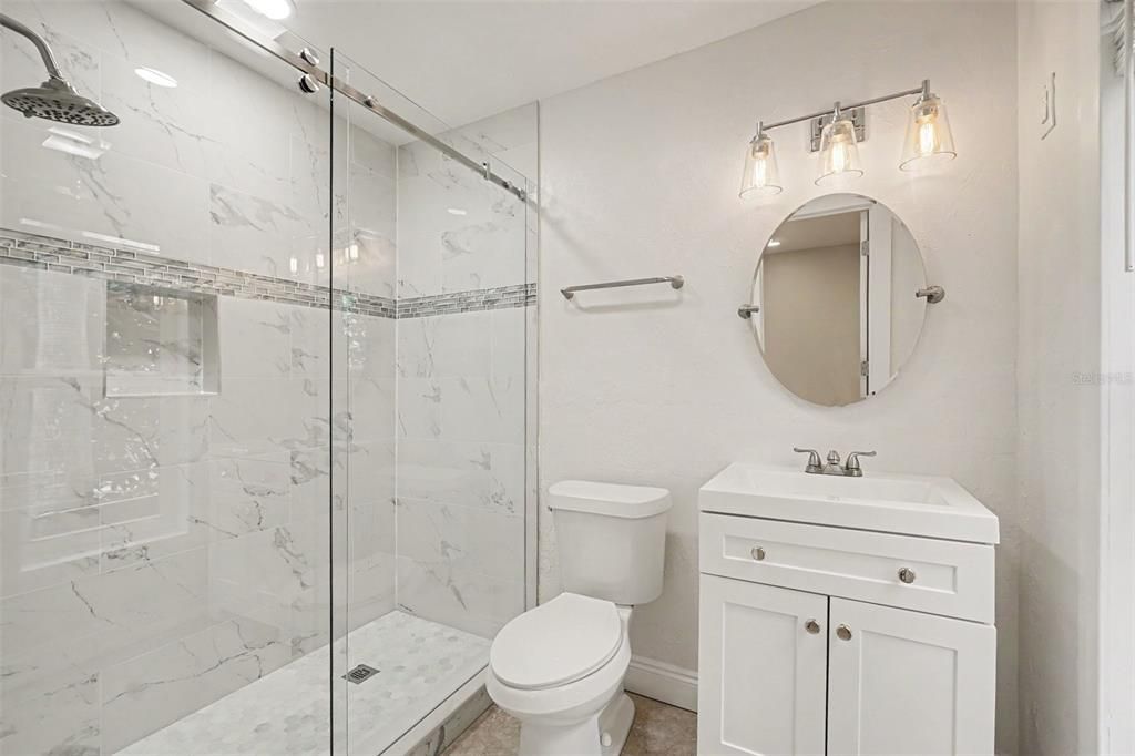 En Venta: $3,279,000 (6 camas, 6 baños, 3555 Pies cuadrados)