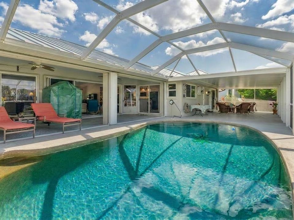 На продажу: $725,000 (3 спален, 2 ванн, 2215 Квадратных фут)
