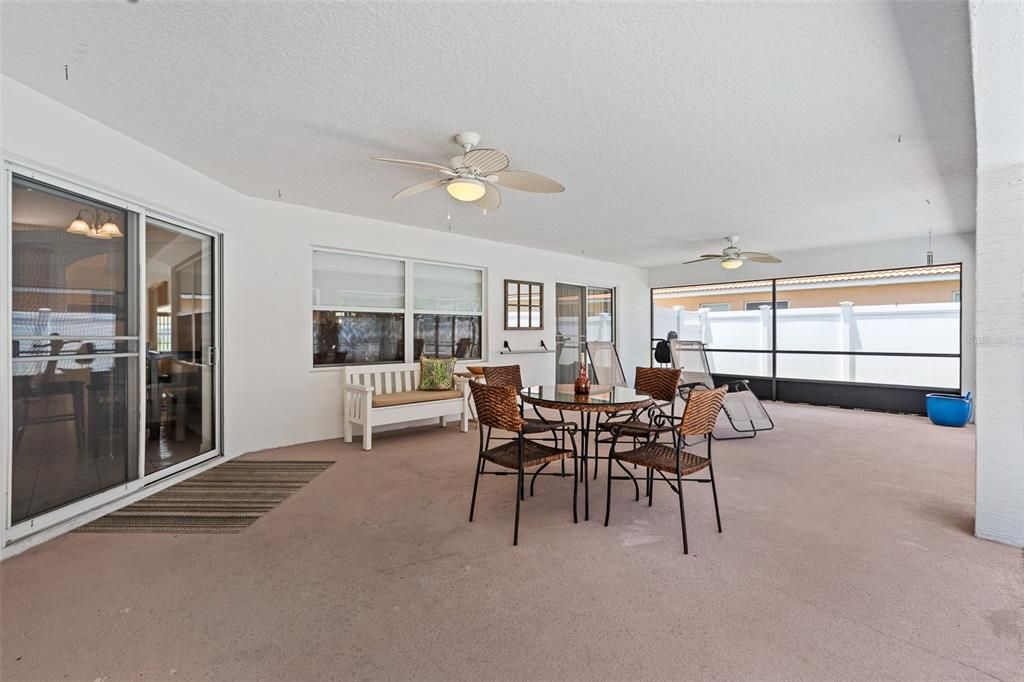 Activo con contrato: $399,900 (3 camas, 2 baños, 2034 Pies cuadrados)