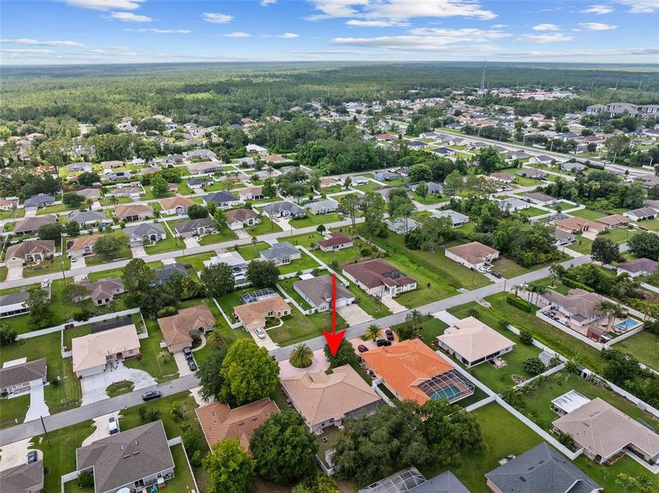 Activo con contrato: $399,900 (3 camas, 2 baños, 2034 Pies cuadrados)
