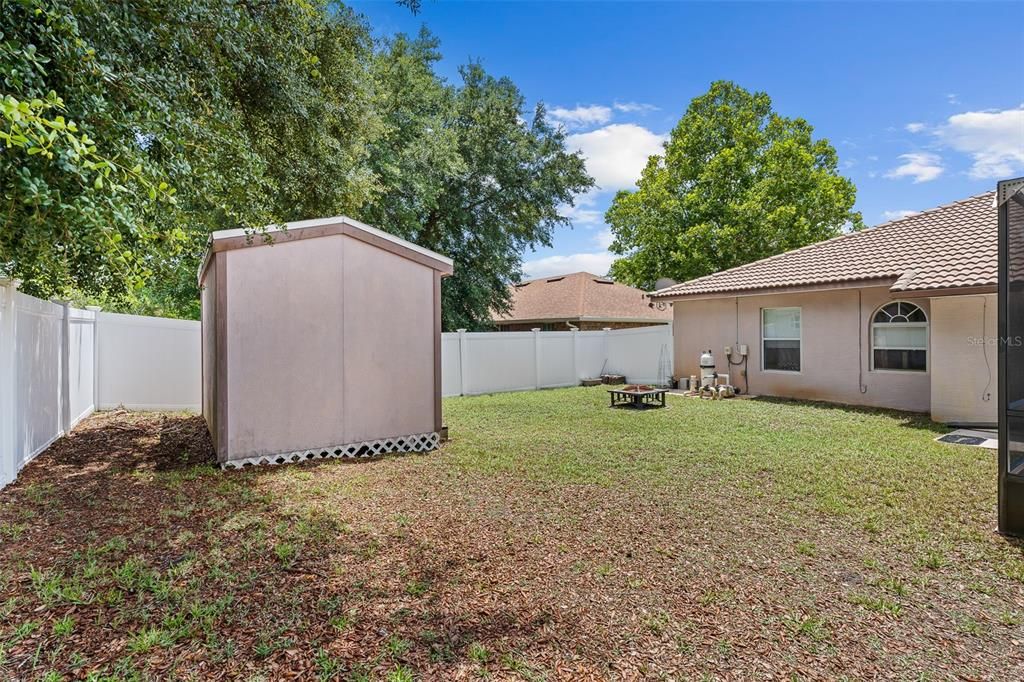 Activo con contrato: $399,900 (3 camas, 2 baños, 2034 Pies cuadrados)