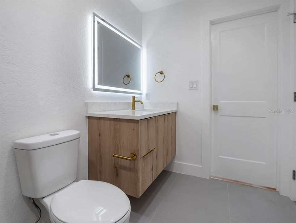En Venta: $730,000 (4 camas, 3 baños, 2335 Pies cuadrados)