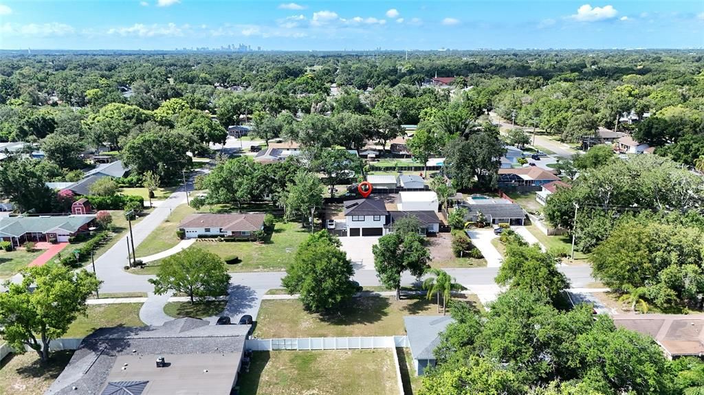 En Venta: $730,000 (4 camas, 3 baños, 2335 Pies cuadrados)