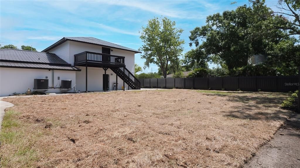 En Venta: $730,000 (4 camas, 3 baños, 2335 Pies cuadrados)