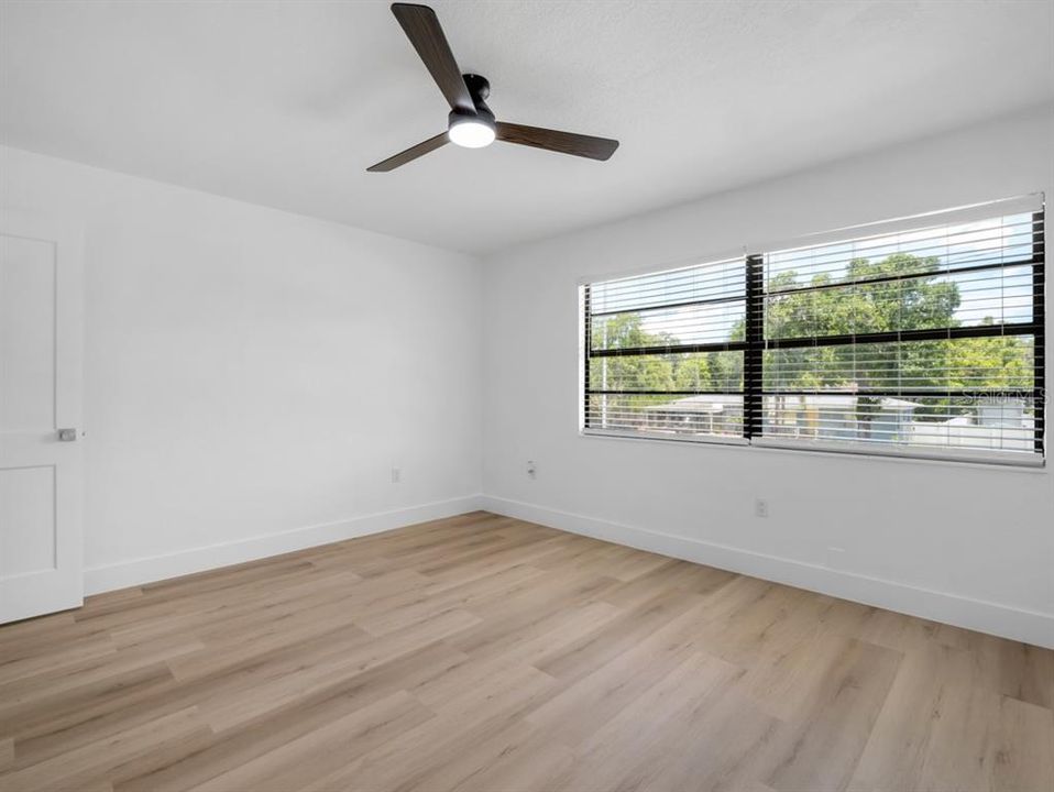 En Venta: $730,000 (4 camas, 3 baños, 2335 Pies cuadrados)