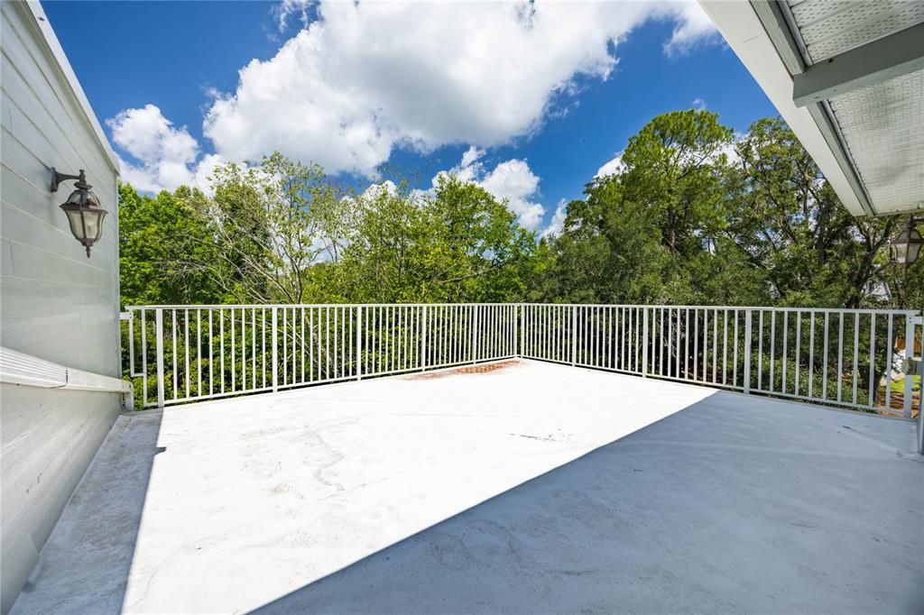 En Venta: $380,000 (3 camas, 2 baños, 2208 Pies cuadrados)