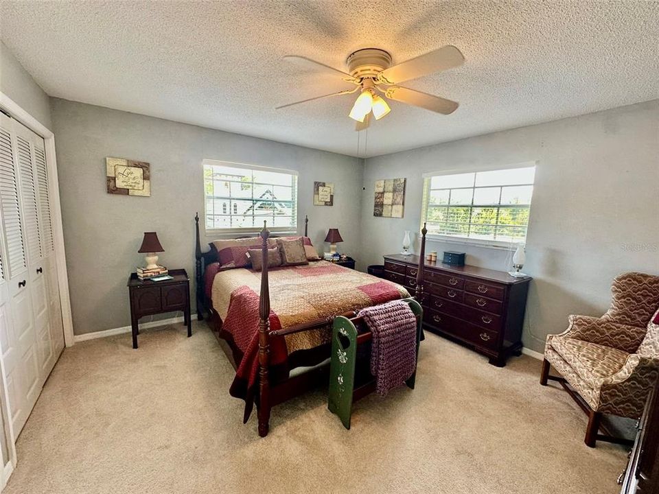 For Sale: $729,000 (5 beds, 3 baths, 3280 Square Feet)