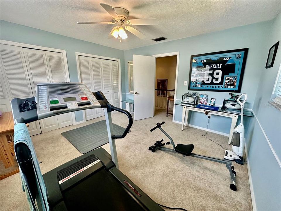 For Sale: $729,000 (5 beds, 3 baths, 3280 Square Feet)