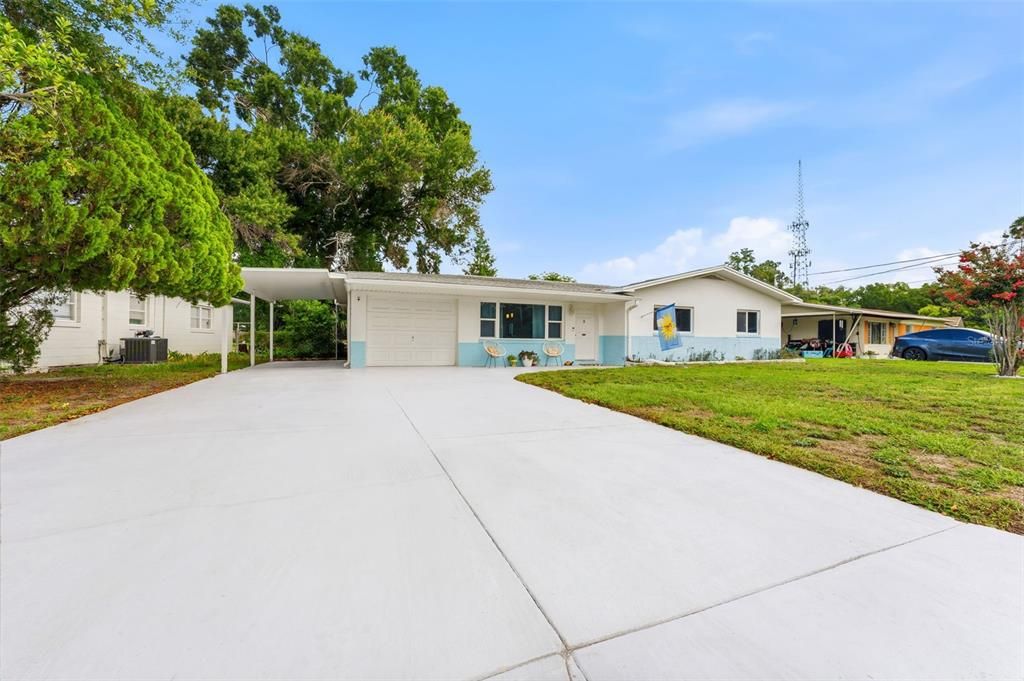 Active With Contract: $435,000 (3 beds, 2 baths, 1664 Square Feet)