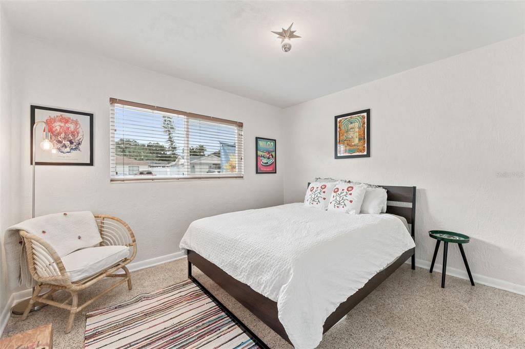 Active With Contract: $435,000 (3 beds, 2 baths, 1664 Square Feet)