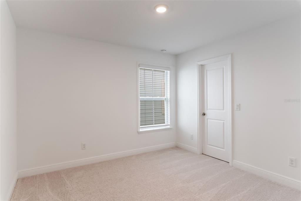 For Rent: $3,000 (4 beds, 3 baths, 2614 Square Feet)