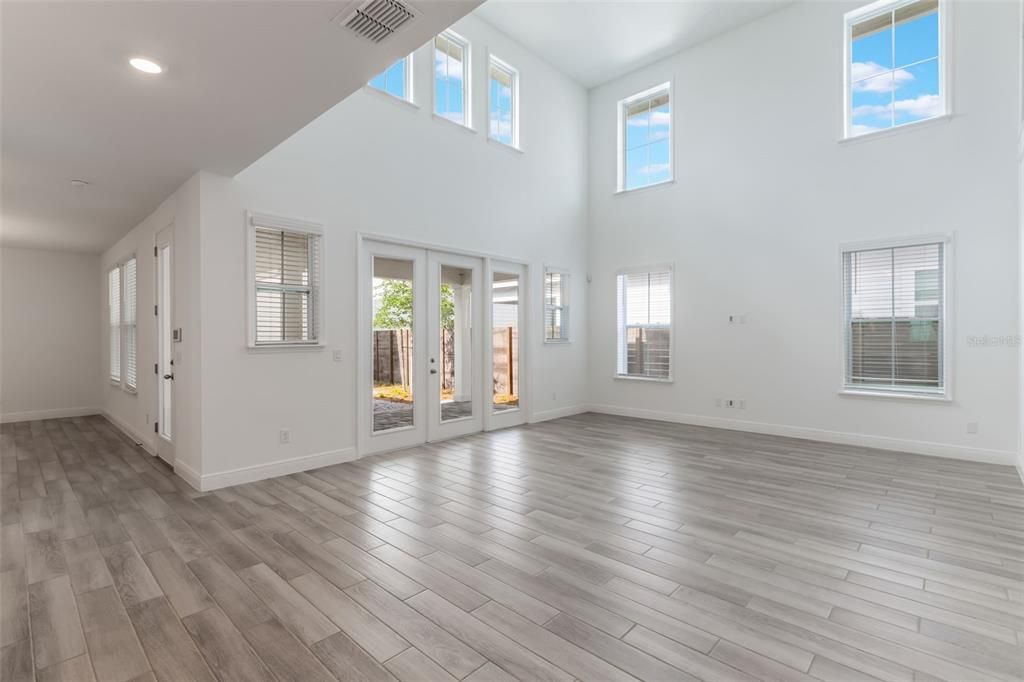 For Rent: $3,000 (4 beds, 3 baths, 2614 Square Feet)