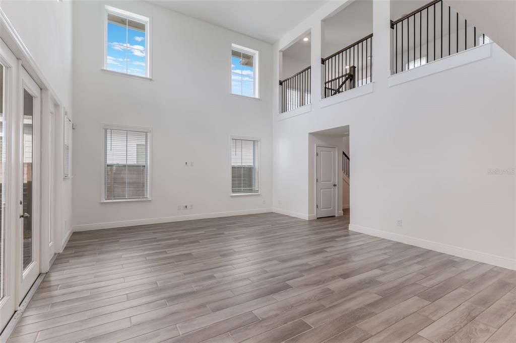 For Rent: $3,000 (4 beds, 3 baths, 2614 Square Feet)