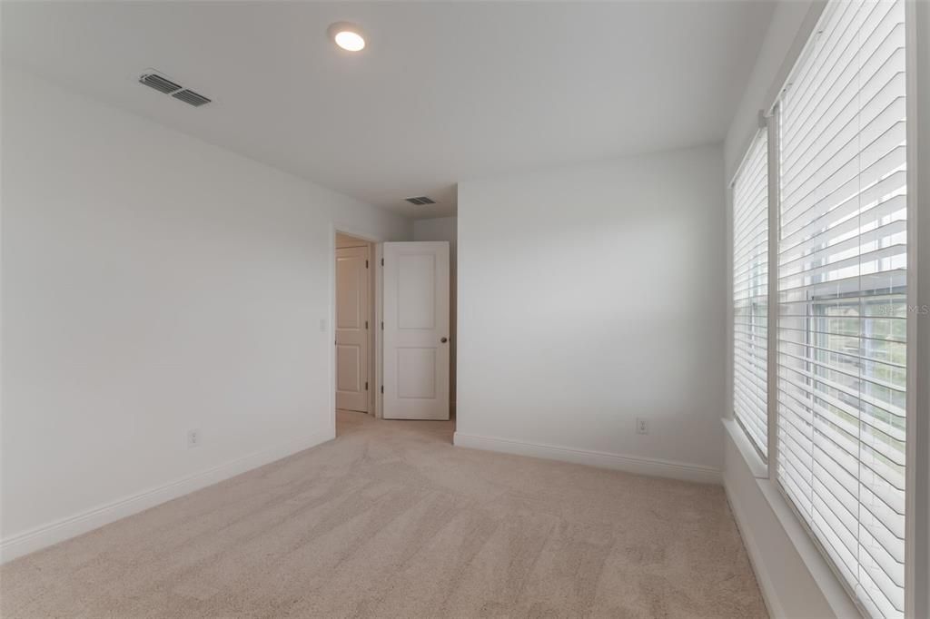 For Rent: $3,000 (4 beds, 3 baths, 2614 Square Feet)