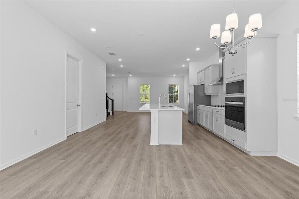 For Sale: $539,990 (3 beds, 2 baths, 2078 Square Feet)