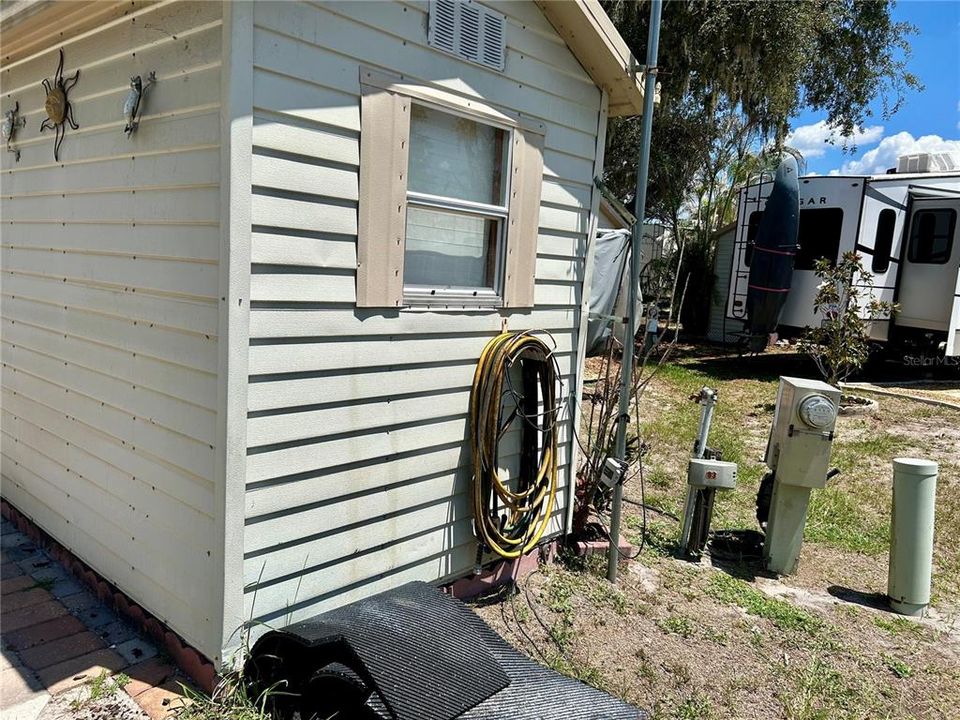На продажу: $75,000 (0.04 acres)