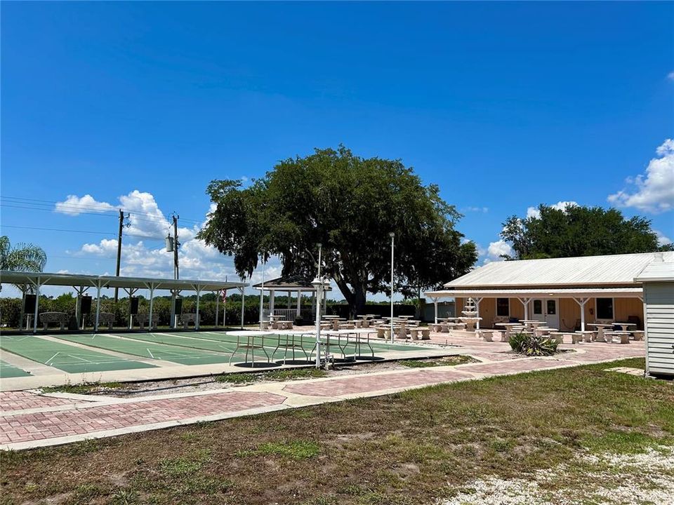 На продажу: $75,000 (0.04 acres)