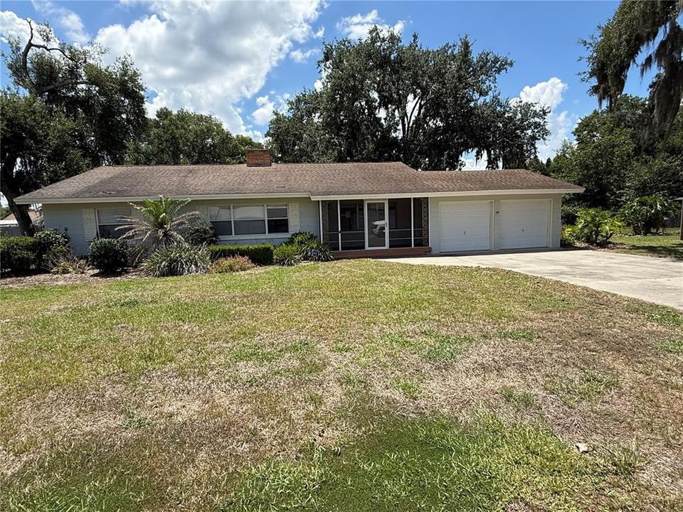 For Sale: $289,000 (3 beds, 2 baths, 1763 Square Feet)