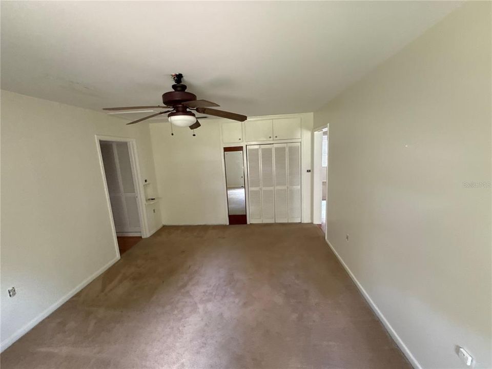 For Sale: $289,000 (3 beds, 2 baths, 1763 Square Feet)
