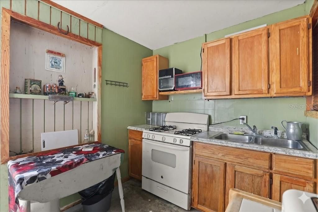 En Venta: $749,000 (5 camas, 0 baños, 2972 Pies cuadrados)