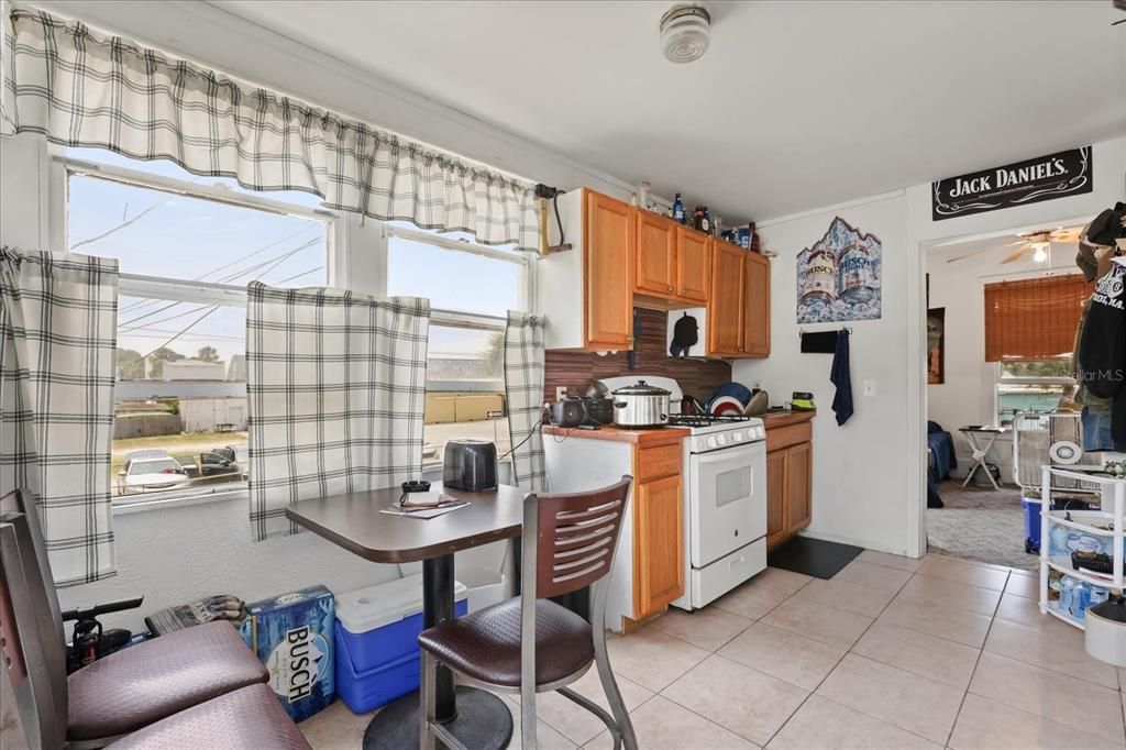 En Venta: $749,000 (5 camas, 0 baños, 2972 Pies cuadrados)