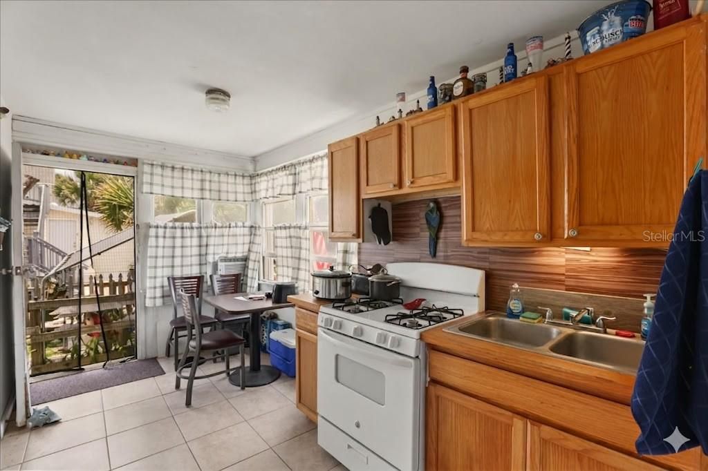 En Venta: $749,000 (5 camas, 0 baños, 2972 Pies cuadrados)