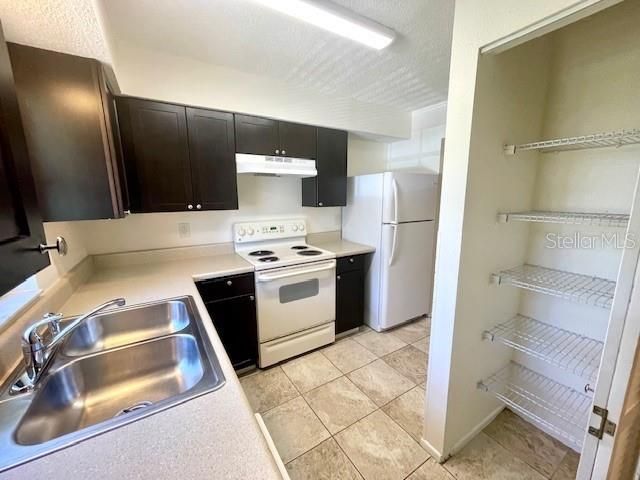 En Renta: $1,625 (2 camas, 1 baños, 900 Pies cuadrados)