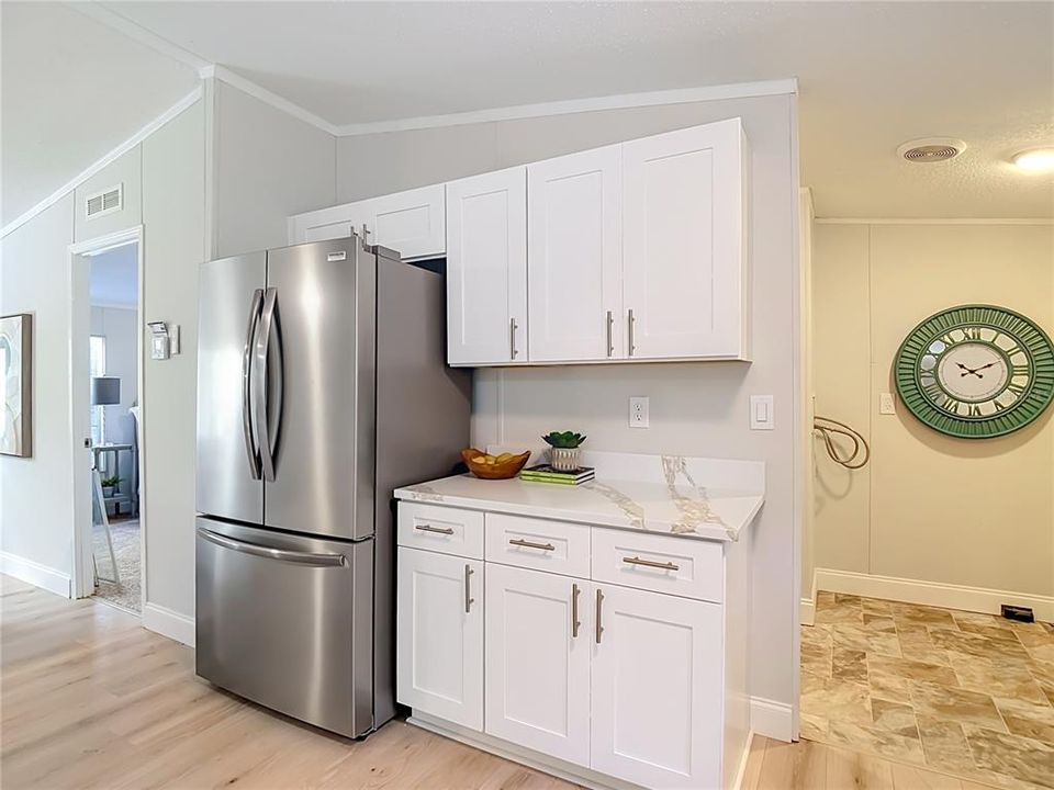 En Venta: $275,000 (4 camas, 2 baños, 1872 Pies cuadrados)