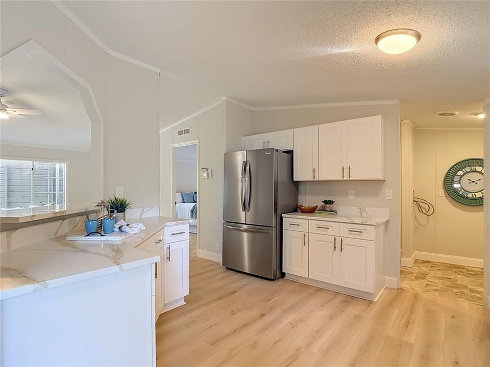 En Venta: $275,000 (4 camas, 2 baños, 1872 Pies cuadrados)
