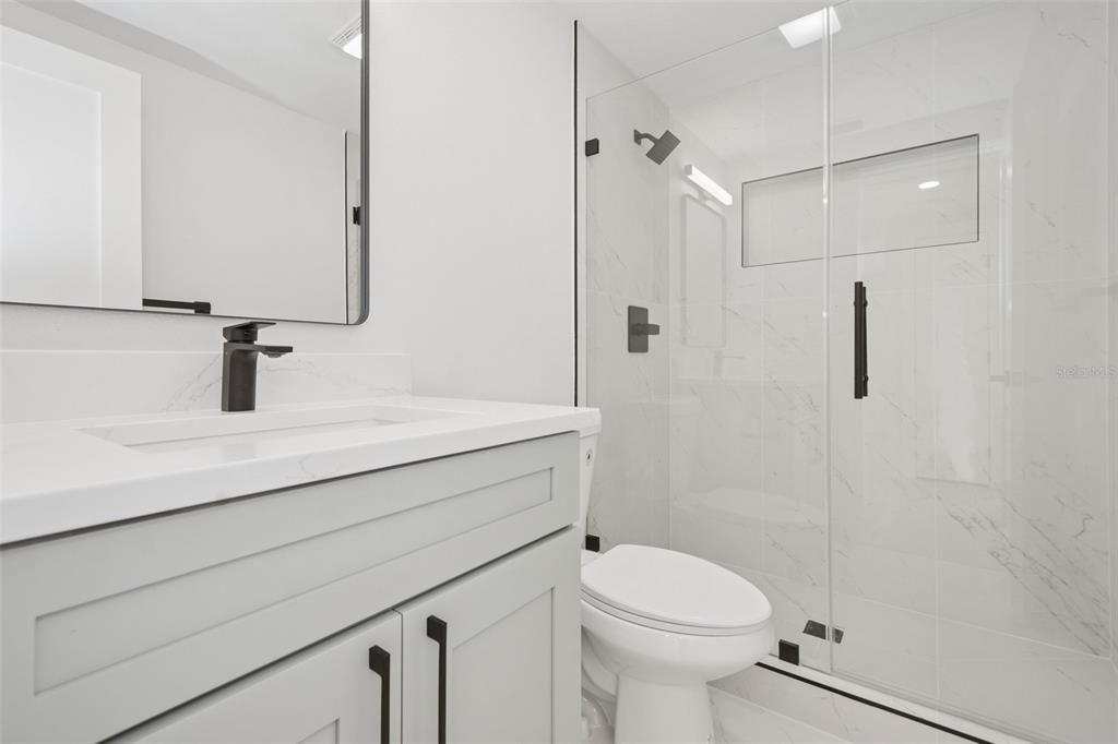 En Venta: $1,149,000 (7 camas, 6 baños, 3432 Pies cuadrados)