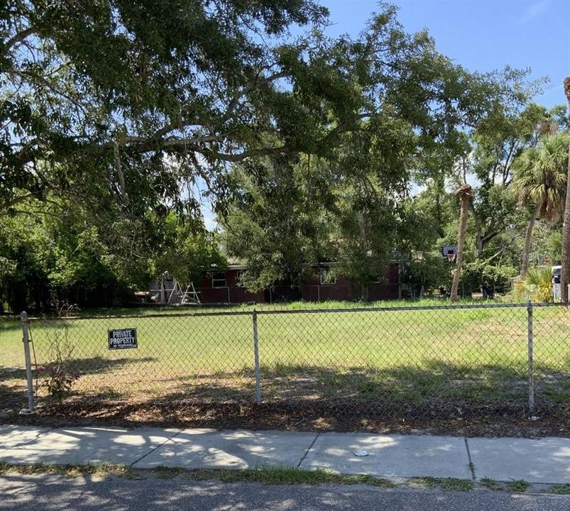 待售: $159,000 (0.21 acres)
