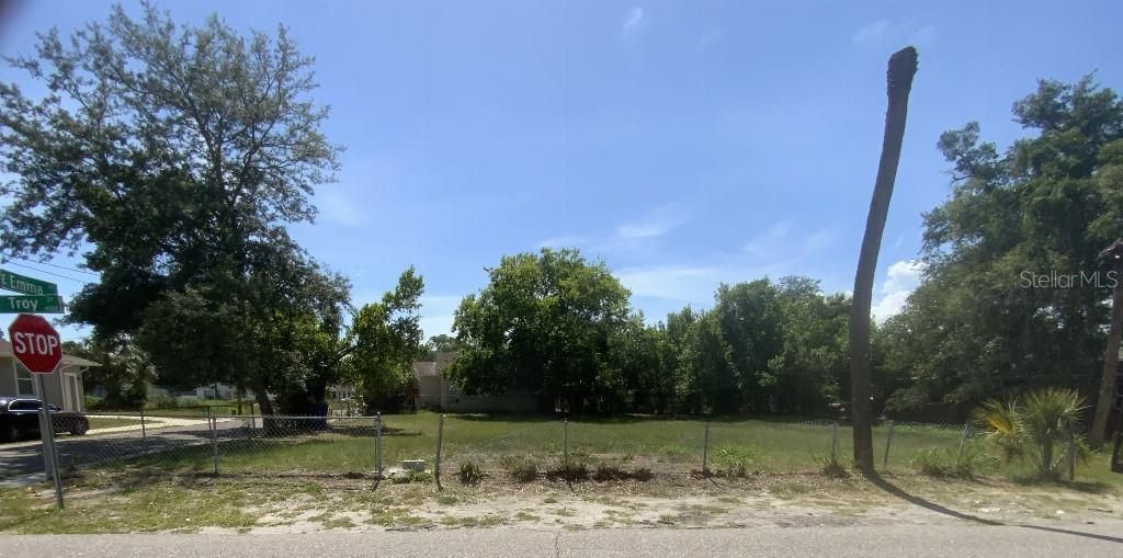 待售: $159,000 (0.21 acres)