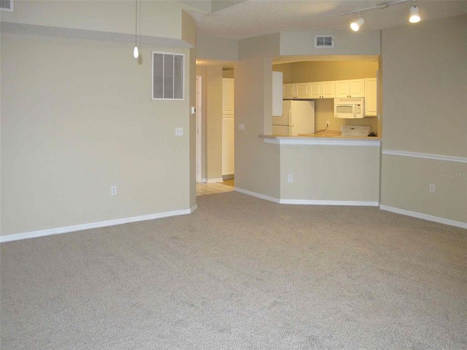 For Rent: $1,595 (2 beds, 2 baths, 1205 Square Feet)