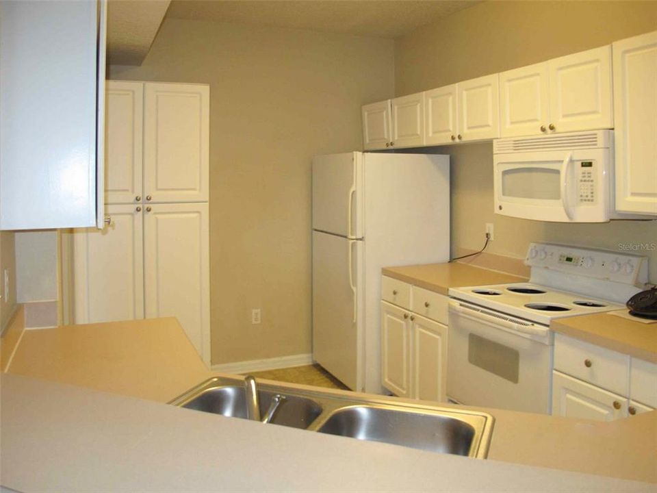 For Rent: $1,595 (2 beds, 2 baths, 1205 Square Feet)